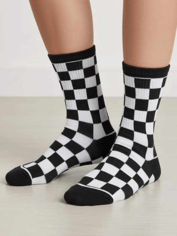 Siyah Dama Desenli Renkli Tenis Spor Çorap