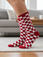 kırmızı-kareli-aksu-corap