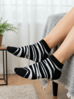 zebra-patik-aksu-corap