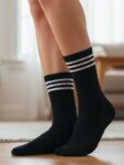 Uzun Beyaz Üç Şeritli Siyah Tenis Spor Çorap